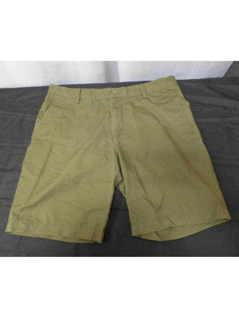 CLEAN EUC DESIGNER H & M 100% COTTON CASUAL HIKING WALKING GREEN SHORTS SIZE 33R